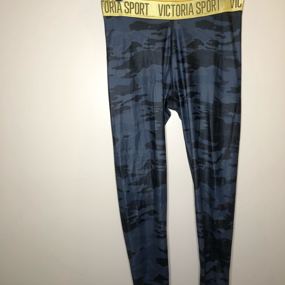 Victoria’s Secret Sport Camo pants